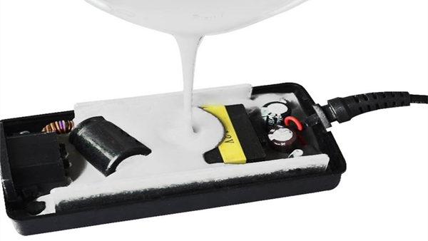 影响有机硅导热粘着剂固化后不平整的原因在哪？