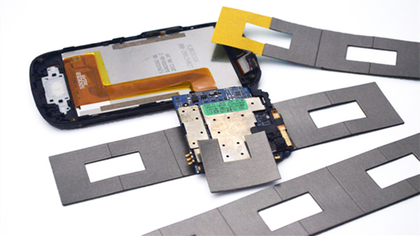 PA旗舰厅
教你正确认知吸波材料和屏蔽材料的区别